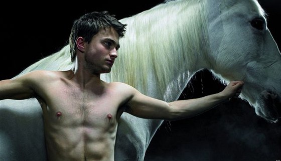 Daniel Radcliffe pi zkouce hry Equus