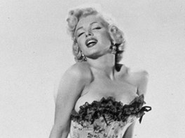 JFK ml slabost pro hollywoodské prostedí a zejména pro blond hereky. Marilyn...