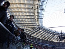 TÉM EDESÁTITISÍCOVÁ KAPACITA. Stadion ve Varav má kapacitu 58 tisíc