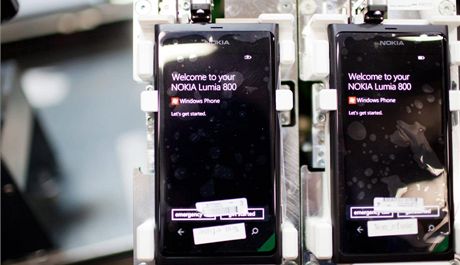 Vroba Noki Lumia 800 v tovrn ve Finsku 