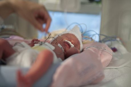 Syn se kvli problémm se srdíkem narodil v 37. týdnu thotenství (ilustraní snímek)