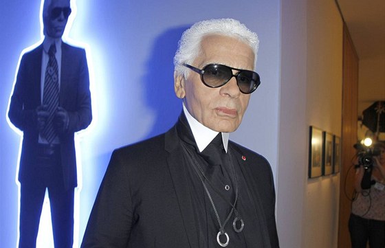 Samota je pro m dar, íká módní návrhá Karl Lagerfeld