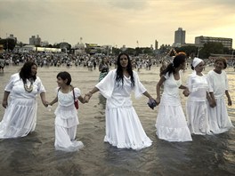Obyvatelé uruguayského Montevidea uctívají bohyni moe, která je v Urugayi...
