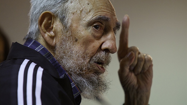Fidel Castro pedstavuje v Havan sv pamti nazvan Guerrillero del tiempo.