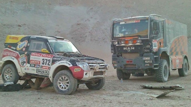 Kamion týmu OffroadSport ml pi Rallye Dakar 2012 pikového idie - sedmého