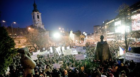 Protesty proti korupci v Bratislav (10. února 2012)