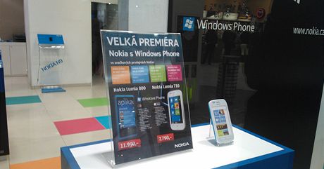 Nokia se na premiru novinek s operanm systmem Windows Phone dobe