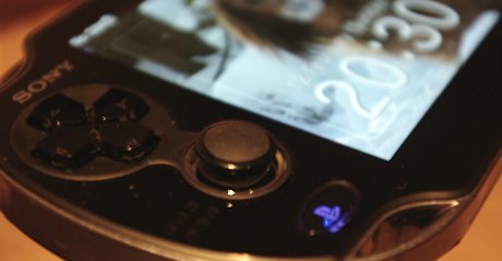 Pesnosná konzole PlayStation Vita