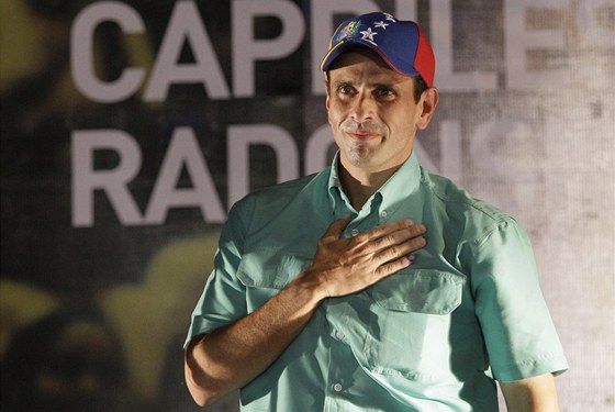 Guvernér jihoamerického státu Miranda Henrique Capriles po svém vítzství v primárkách