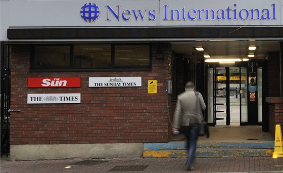 Hlavní sídlo spolenosti News International ve Wappingu. Firma patí pod