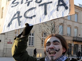 V Polsku se odprci smlouvy ACTA seli ped prezidentskm palcem ve Varav.