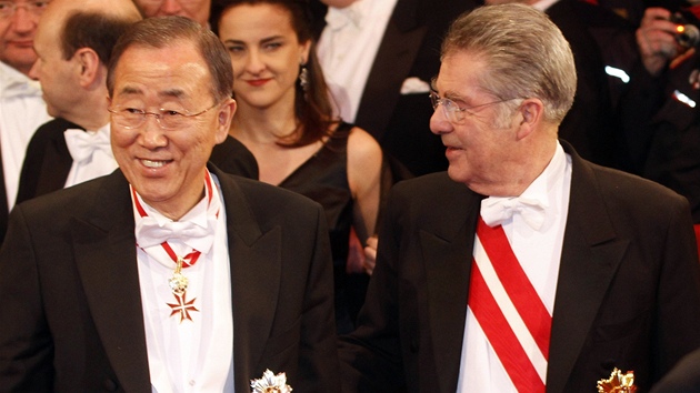 Rakouský prezident Heinz Fischer a generální tajemník OSN Pam Ki-mun