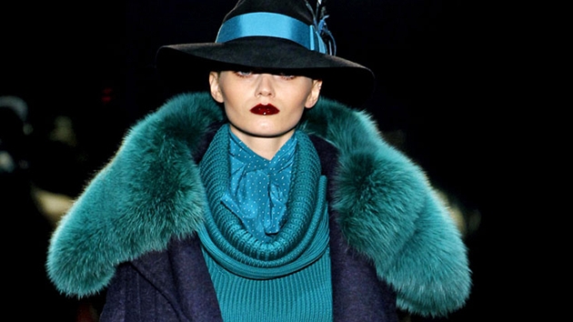 Zimn kolekce Gucci se stala vstavn sn glamour elegance. Frida Gianninni ukzala i velmi originln zpsob, jak do hry zapojit mohutn lmce.