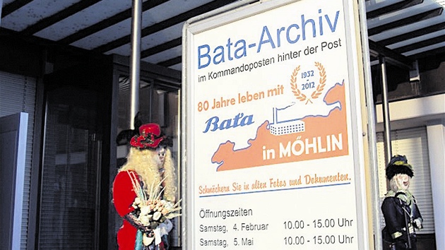 Plakát zvoucí na zpístupnní archivu Baa ve výcarském Möhlinu