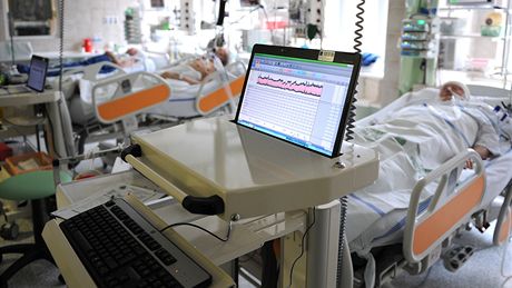 JIP anesteziologicko-resuscitaní kliniky vinohradské nemocnice.