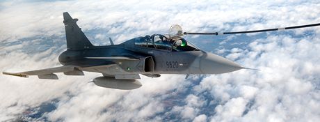 etí piloti gripen se ve védsku uí doplovat palivo za letu