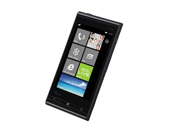 Japonské Fujitsu IS12T se systémem Windows Phone