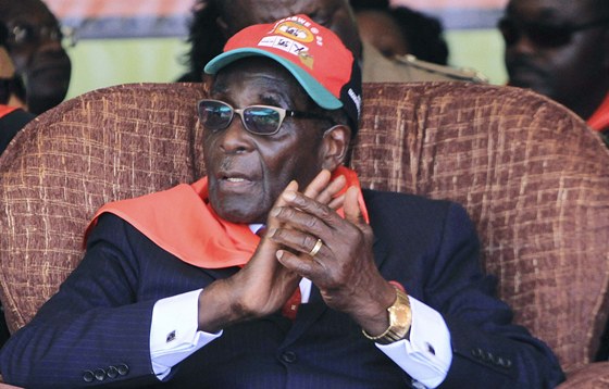 Zimbabwský prezident Robert Mugabe slavil 88. narozeniny. (26. února 2012)