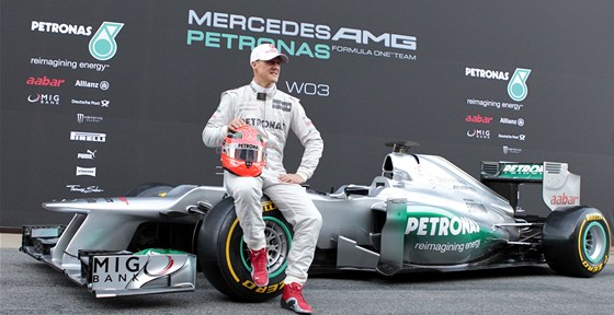 M SE JEN TAK NEZBAVÍTE. Rekordman formule 1 Michael Schumacher ped startem do