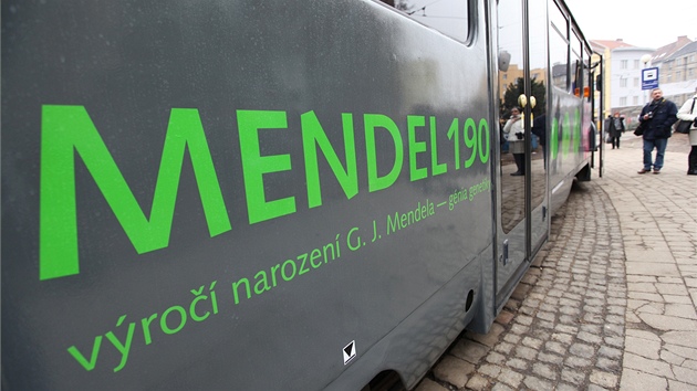 Křtem tramvaje připomínající otce genetiky v Brně začal rok Gregora Johanna Křtem tramvaje připomínající otce genetiky v Brně začal rok Gregora Johanna
