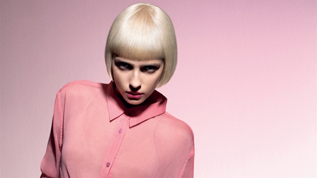 Koloristka Lesley Lawsonová vytvoila kolekci vlasových trend Essential Looks.