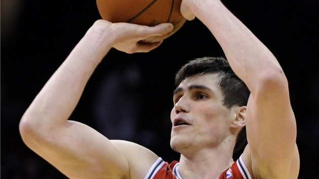 Ersan Ilyasova v dresu Milwaukee Bucks