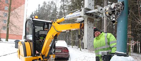 Specializovan firma zkou na jihlavskm sdliti Bezinky pevnost sloup