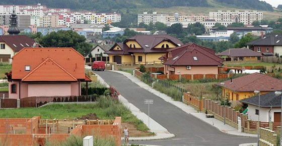 Pípad je podobný výstavb infrastruktury v Nových Skoroticích (na snímku), za ní Ústí zaplatilo 28 milion.