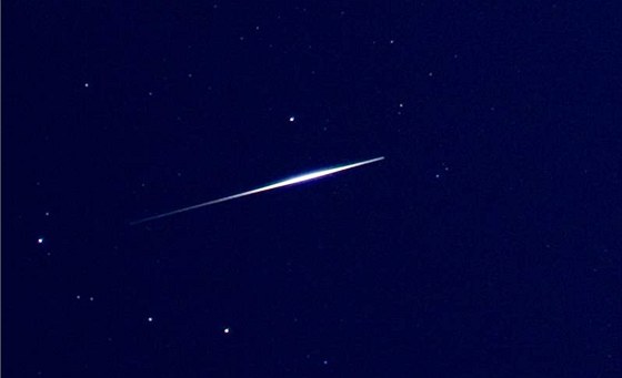 Nad Británií mohli lidé v sobotu obdivovat meteory. Ilustraní snímek