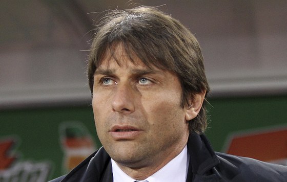 Antonio Conte, trenér Juventusu, který v italské lize míí za titulem.