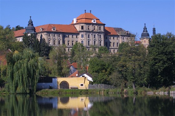 Kláter v Chotov získal v krajském kole ankety nejvíce hlas.