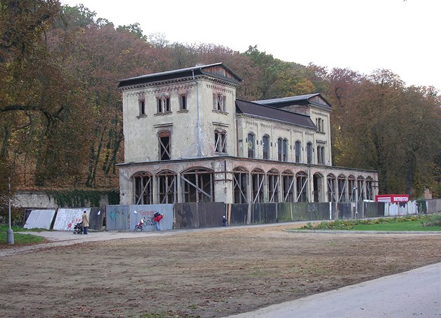 lechtova restaurace je v hrozném stavu.