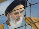Portrét íránského duchovního vdce ajatolláha Chomejního v Teheránu (20. února