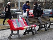 Opleten lavika na nmst Winstona Churchilla v Praze. (8. bezna 2012)