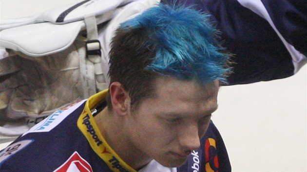 ZKRVAVENÝ HRDINA. Liberecký útoník Michal Bulí dal v prvním tvrtfinále