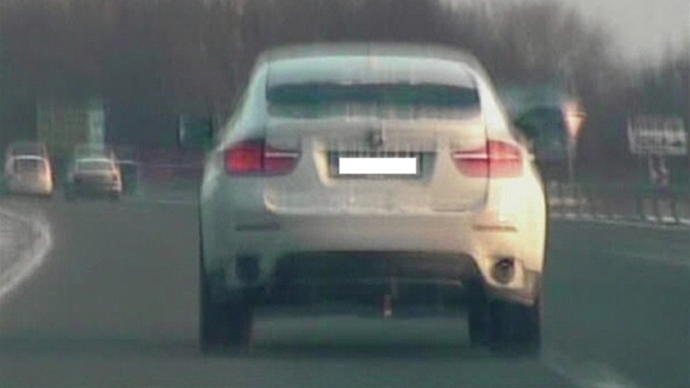 Dopravní policisté zadrželi u Brna luxusní BMW X6 za asi 1,2 milionu korun, Dopravní policisté zadrželi u Brna luxusní BMW X6 za asi 1,2 milionu korun,