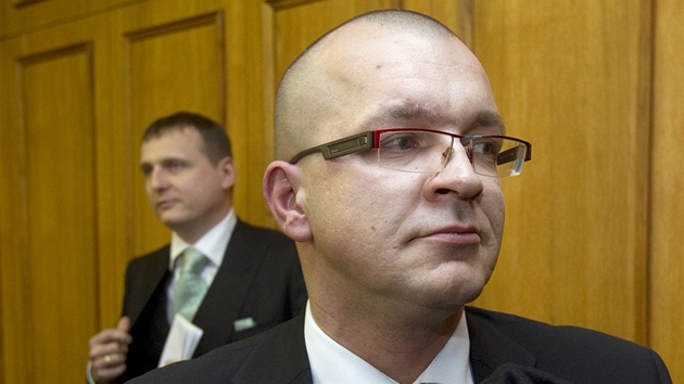 Jaroslav krka a Vt Brta u Obvodnho soudu pro Prahu 5. (7. bezna 2012)