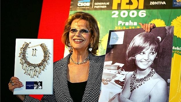 Claudia Cardinalová na praském Febiofestu (31. bezna 2006)