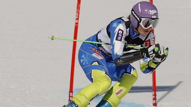 Tina Mazeová v obím slalomu v Ofterschwangu  