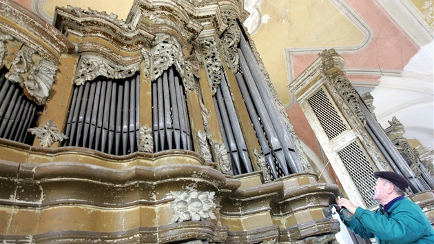 Vzcn varhany z kostela svat Anny v Sedleci jsou v kritickm stavu, jejich restaurace vyjde na miliony.