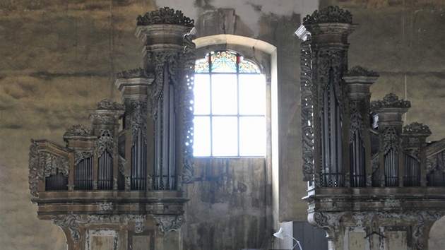 Vzácné varhany v kostele svaté Anny v Sedleci napadl ervoto a devomorka. Na