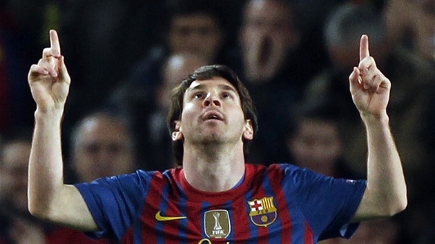 HRDINA. Lionel Messi z Barcelony oslavuje jeden ze svch gl do st Leverkusenu.