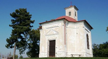 Kaple svatého Urbana stojí na kopci severn od Slavkova, jeho svahy a do 80.