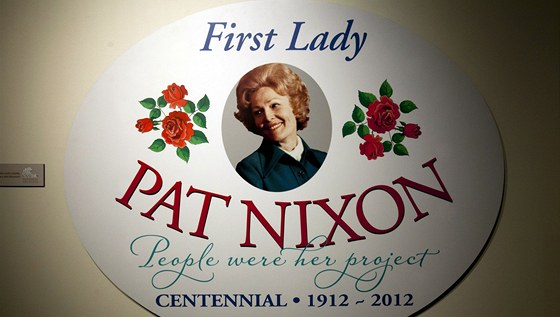 Dopisy Pat Nixonové jsou vystaveny pi píleitosti 100. nedoitých narozenin