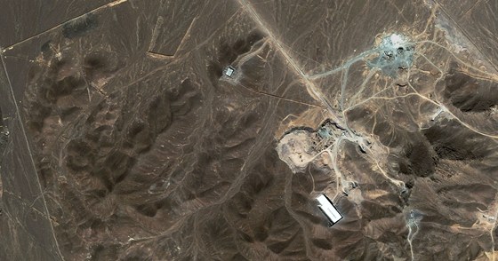 Íránské zaízení na obohacování uranu poblí msta Qom