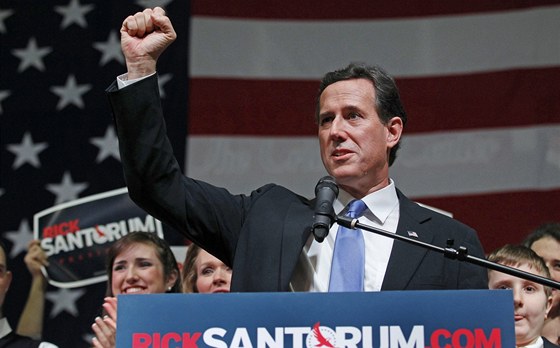 Rick santorum vyhrál v sobotu primárky v Kansasu.