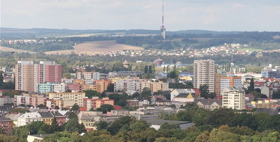 Také v Ostrav zstává bez nájemník mnoho byt. Na snímku pohled na msto