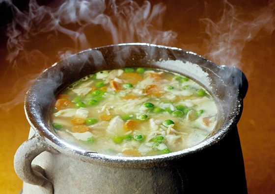 Na domácí polévku od maminky jsou manelky vtinou krátké (ilustraní foto).