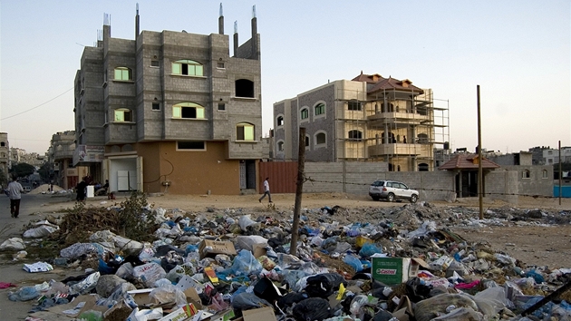 len nepodek, odpadky a zbytky, i tak vypadaj ulice ve mst Gaza.