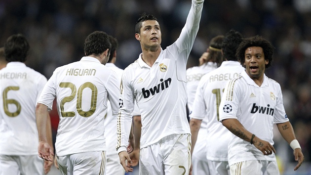 J HO DAL. Cristiano Ronaldo z Realu Madrid zvil proti CSKA Moskva na 2:0.